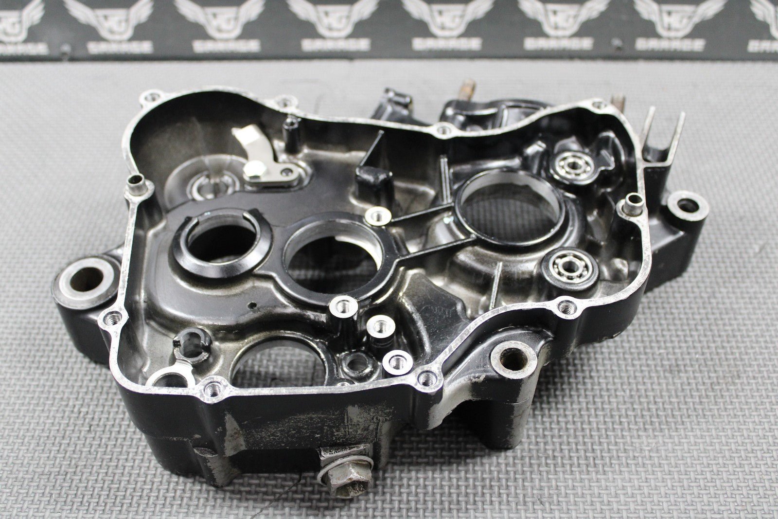 1988 HONDA CR125R OEM RIGHT ENGINE MOTOR CRANKCASE CRANK CASE 111A0 - KS6 - 830 GOOD - hggarage