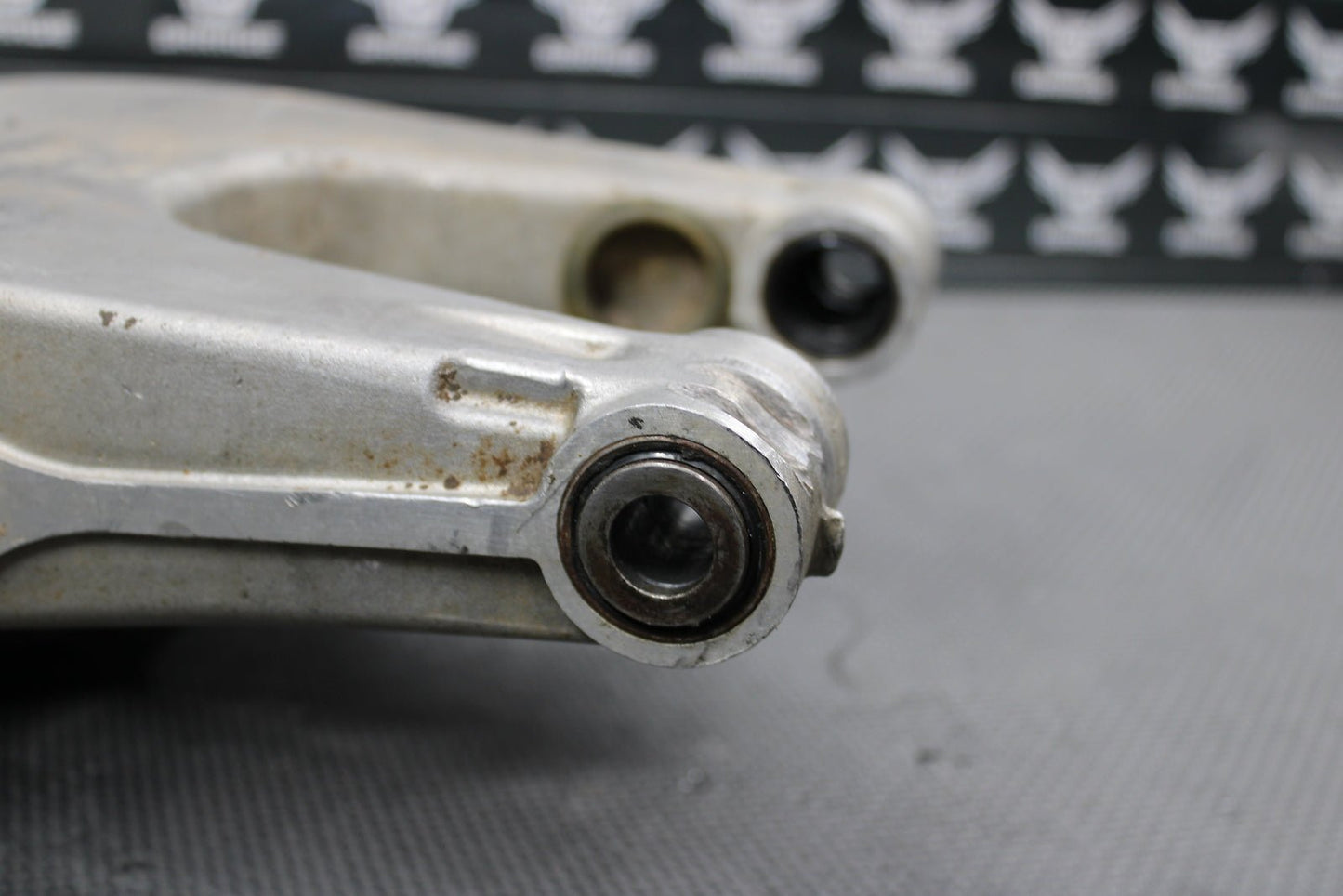 2006 KTM 85SX OEM SWINGARM SWING ARM SUSPENSION 17/14 WHEEL 15187B02 - hggarage