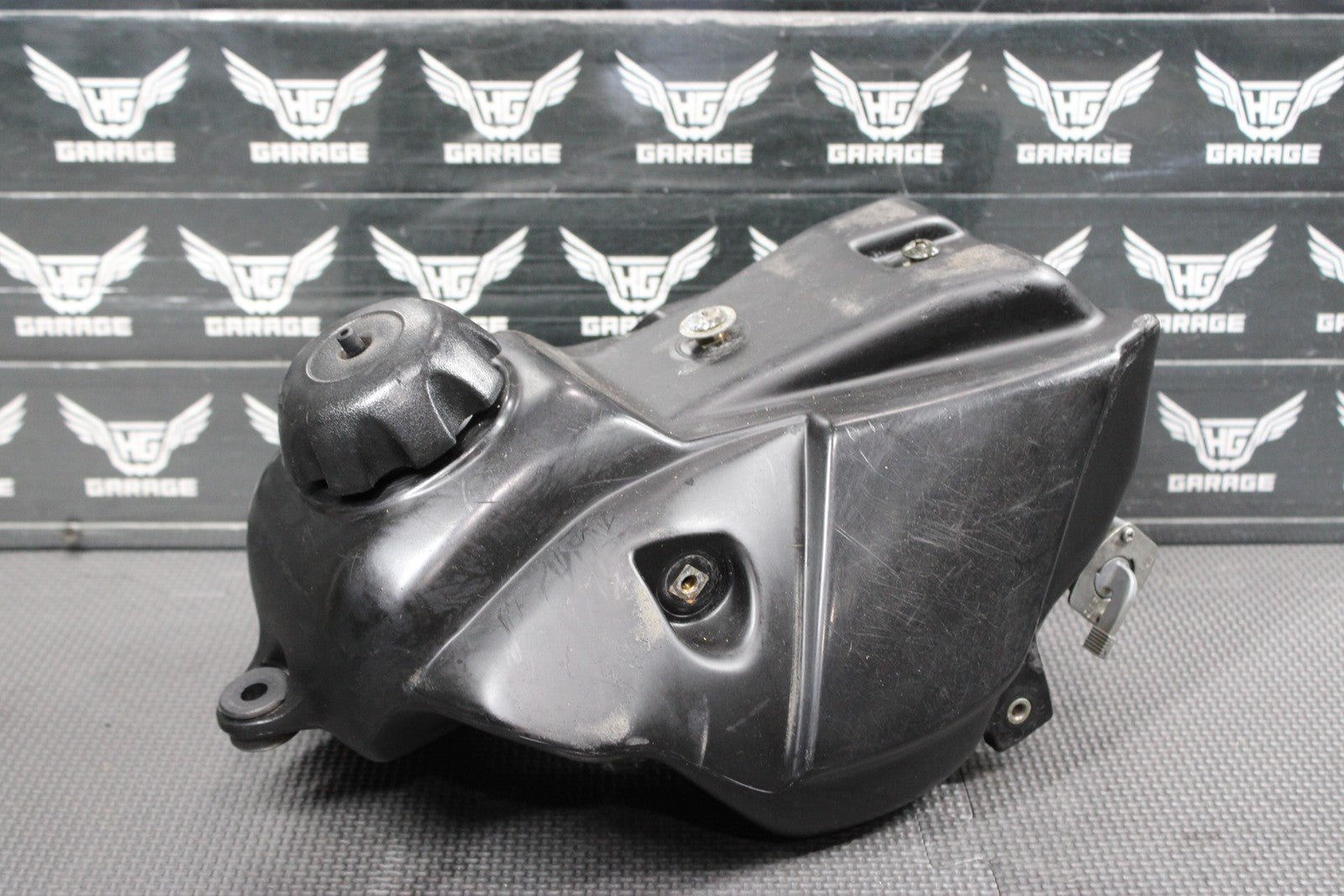 2003 KAWASAKI 02 - 22 KX65 OEM GAS TANK FUEL CELL PETROL RESERVOIR 51001 - 1676 - 6Z - hggarage