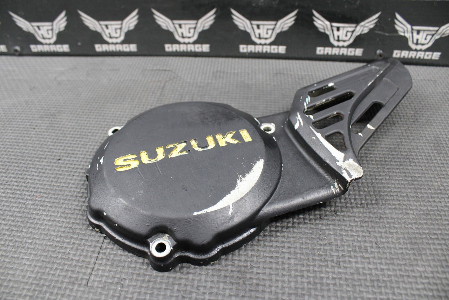 2005 SUZUKI 02 - 21 RM85 RM85L OEM LEFT CASE STATOR MAGNETO SPROCKET COVER - hggarage
