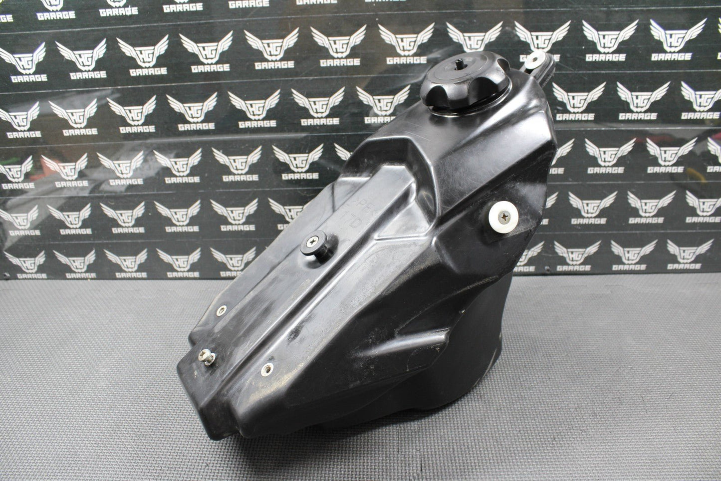 2010 10 - 13 YAMAHA YZ250F OEM GAS FUEL TANK CELL PETROL RESERVOIR 17D - 24110 - 50 - 00 - hggarage