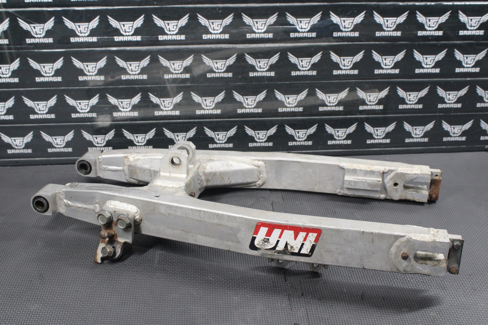 1986 KAWASAKI KDX200 OEM REAR SWINGARM SWING ARM SUSPENSION 33001 - 1259 - hggarage