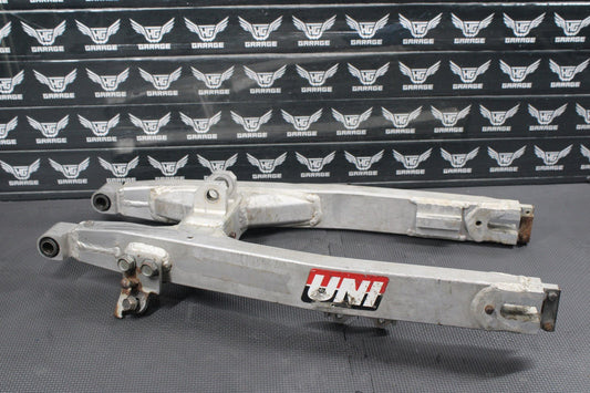 1986 KAWASAKI KDX200 OEM REAR SWINGARM SWING ARM SUSPENSION 33001 - 1259 - hggarage