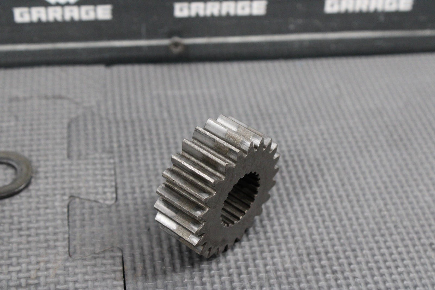 1986 86 - 94 KAWASAKI KDX200 OEM ENGINE CRANKSHAFT PRIMARY GEAR CON ROD 13097 - 1157 - hggarage