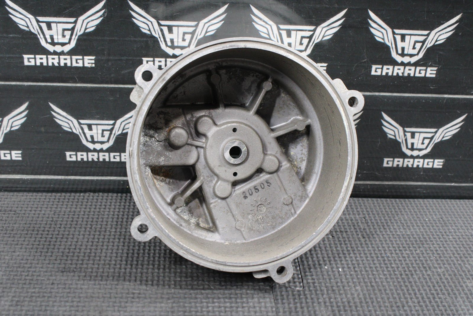 2013 HUSQVARNA TE511 OEM ENGINE MOTOR SIDE CLUTCH COVER 7729380 - hggarage