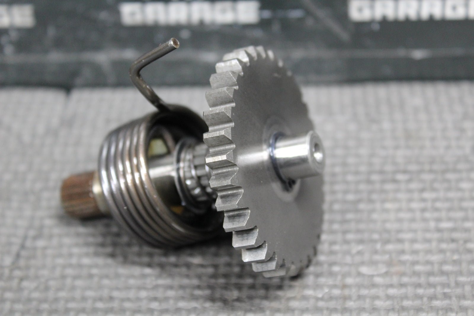 2003 Suzuki RM100 OEM Engine Motor Kickstart Kick Start Shaft Idler Gear - hggarage