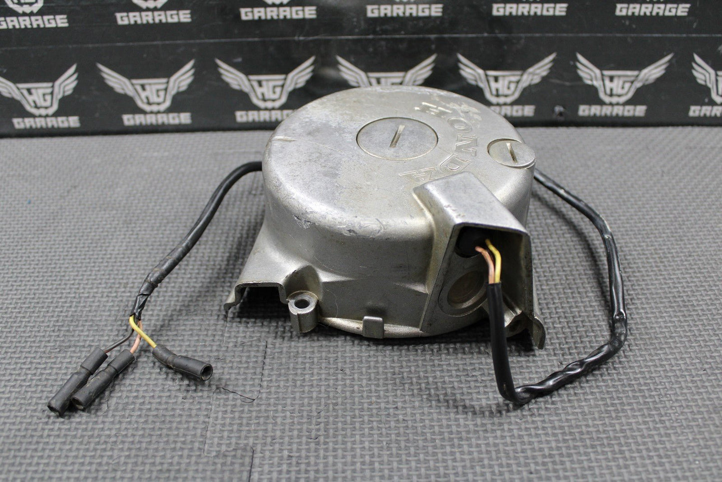1999 HONDA XR200R 90 - 02 OEM STATOR MAGNETO ALTERNATOR & CASE COVER 31120 - KT0 - 831 - hggarage