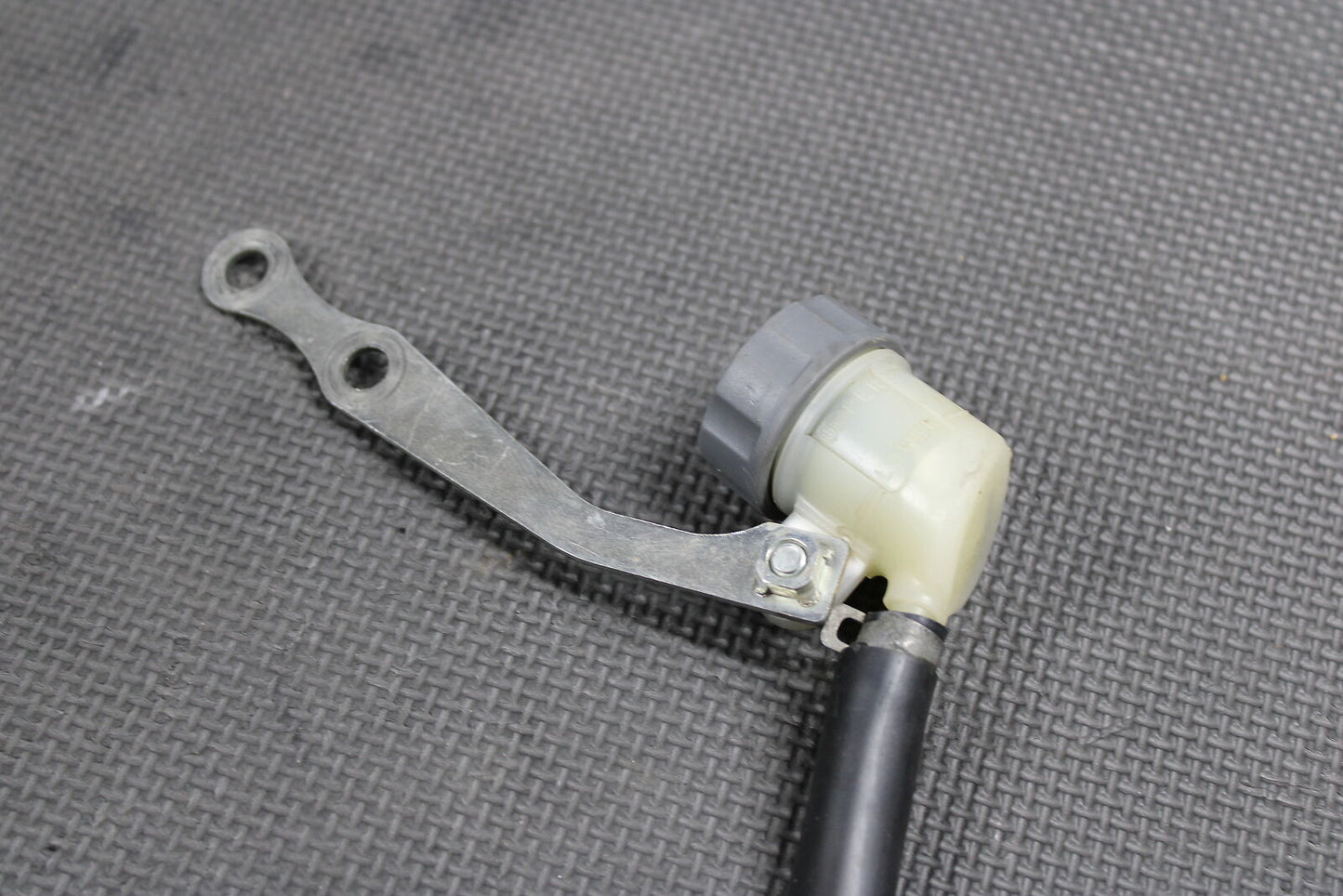 2000 HONDA CR250R OEM NISSIN REAR BACK BRAKE CALIPER MASTER CYLINDER LEVER