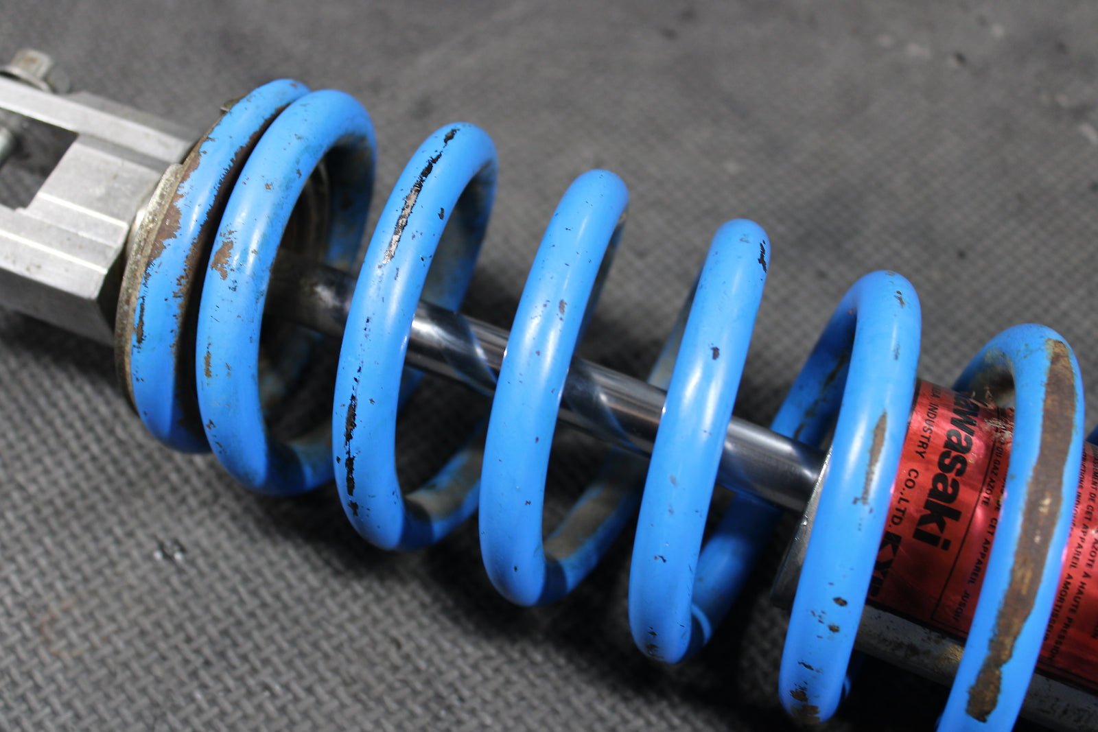 1991 Kawasaki KDX250 OEM Rear Back Shock Absorber Suspension 45014 - 1498 - W1 - hggarage