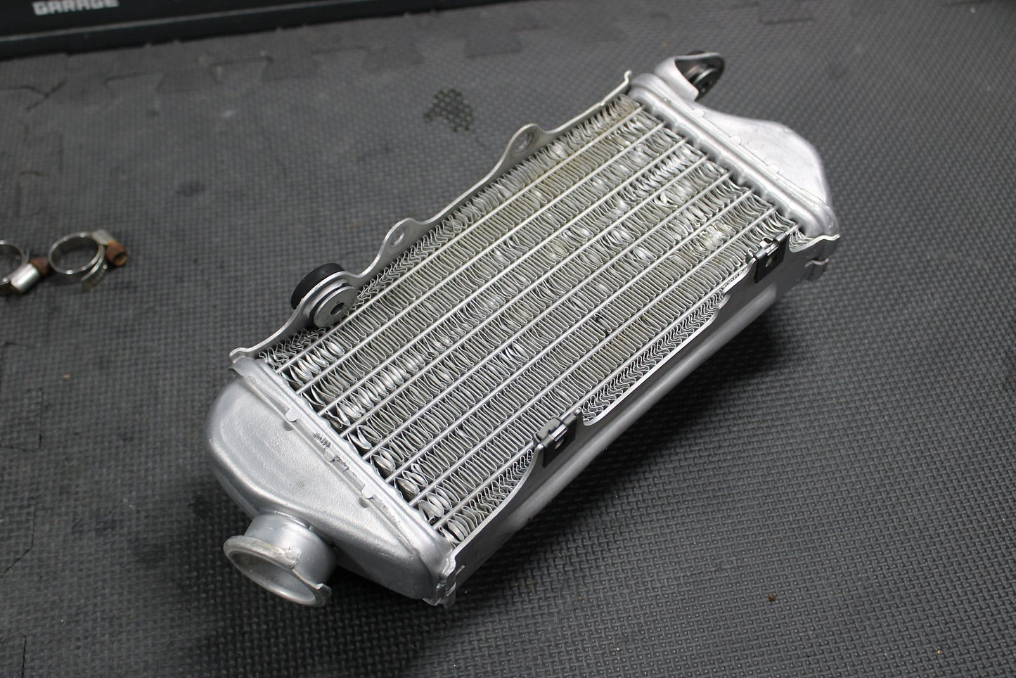 2001 KAWASAKI KX80 KX85 OEM ENGINE MOTOR COOLING COOLER RADIATOR 39061 - 124 - hggarage