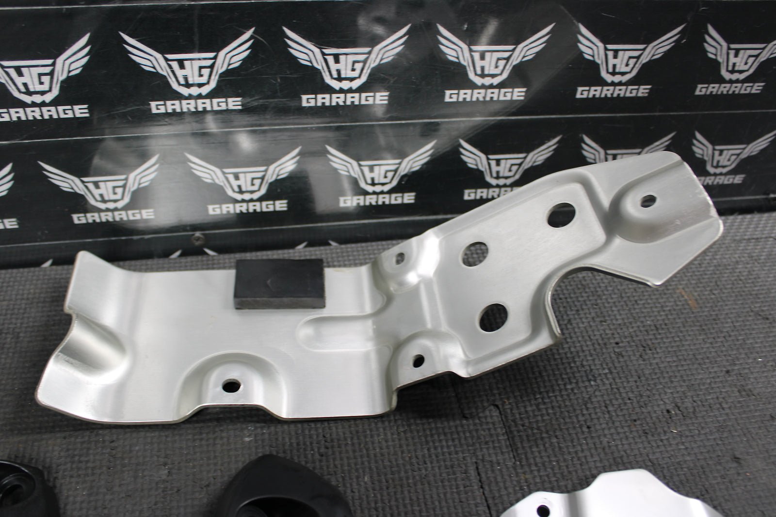 2013 SUZUKI DRZ400SM OEM LOWER SKIDPLATE ENGINE GURADS MASTER CYLINDER GUARD - hggarage