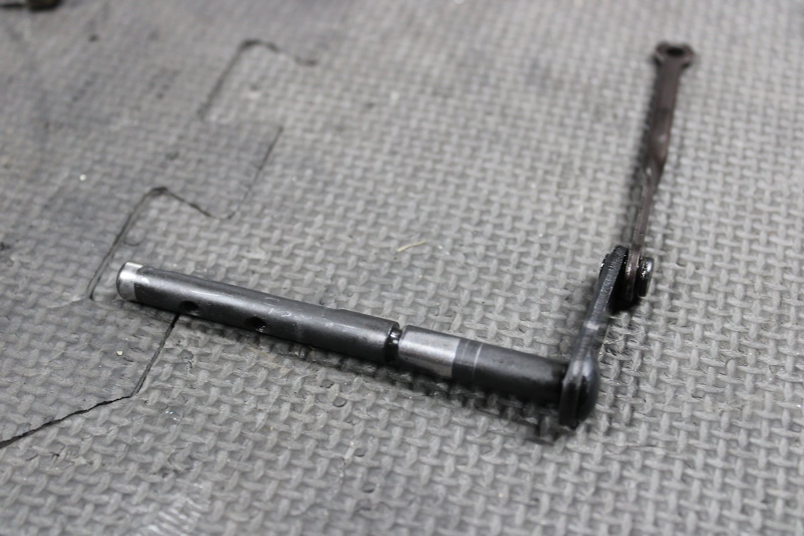 2000 Kawasaki KX125 OEM Engine Powervalve Exhuast Valve Linkage Governor - hggarage