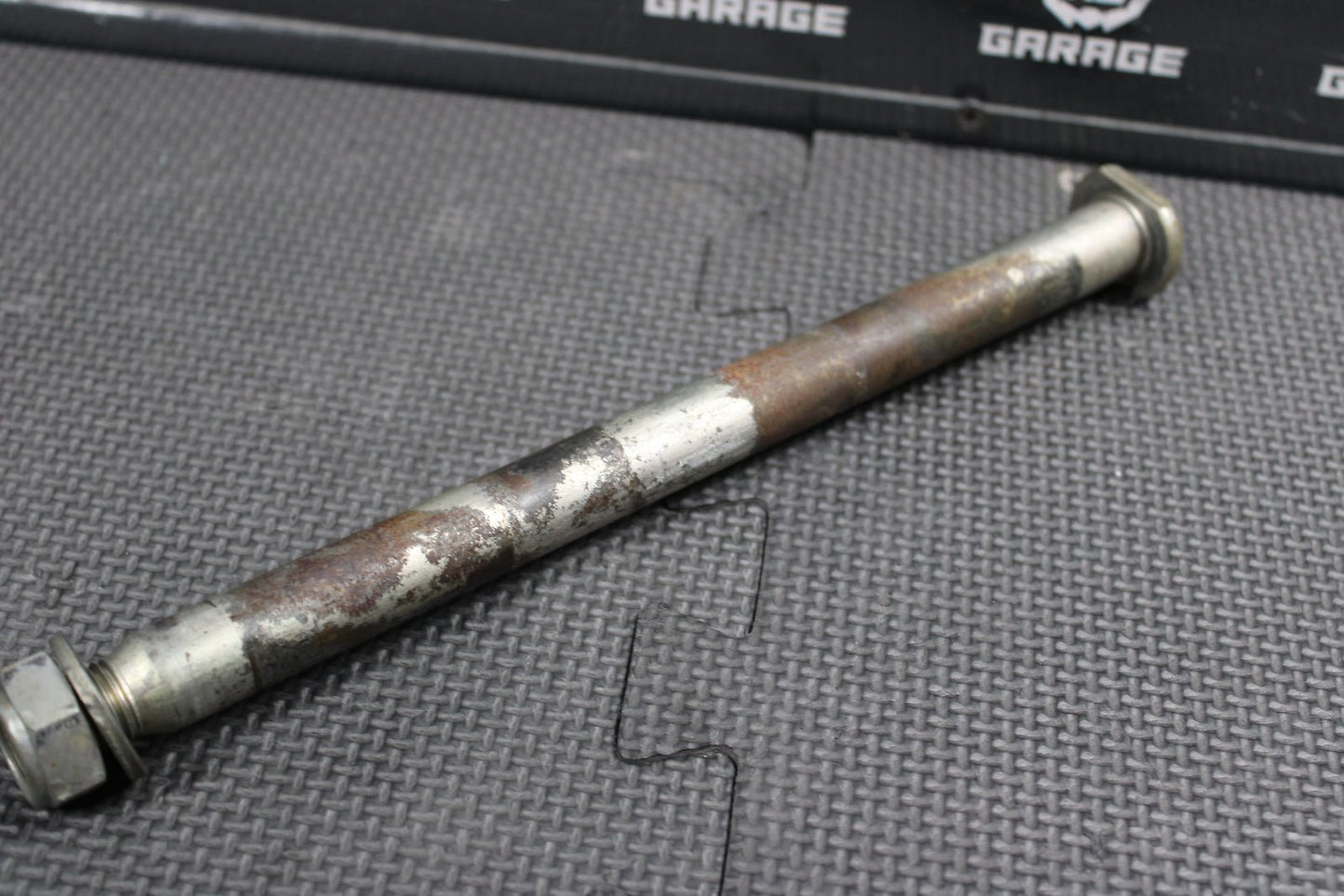 2007 Honda CRF250R OEM Rear Back Swingarm Bolt Suspension Pivot Axle 52101 - KZ4 - J - hggarage