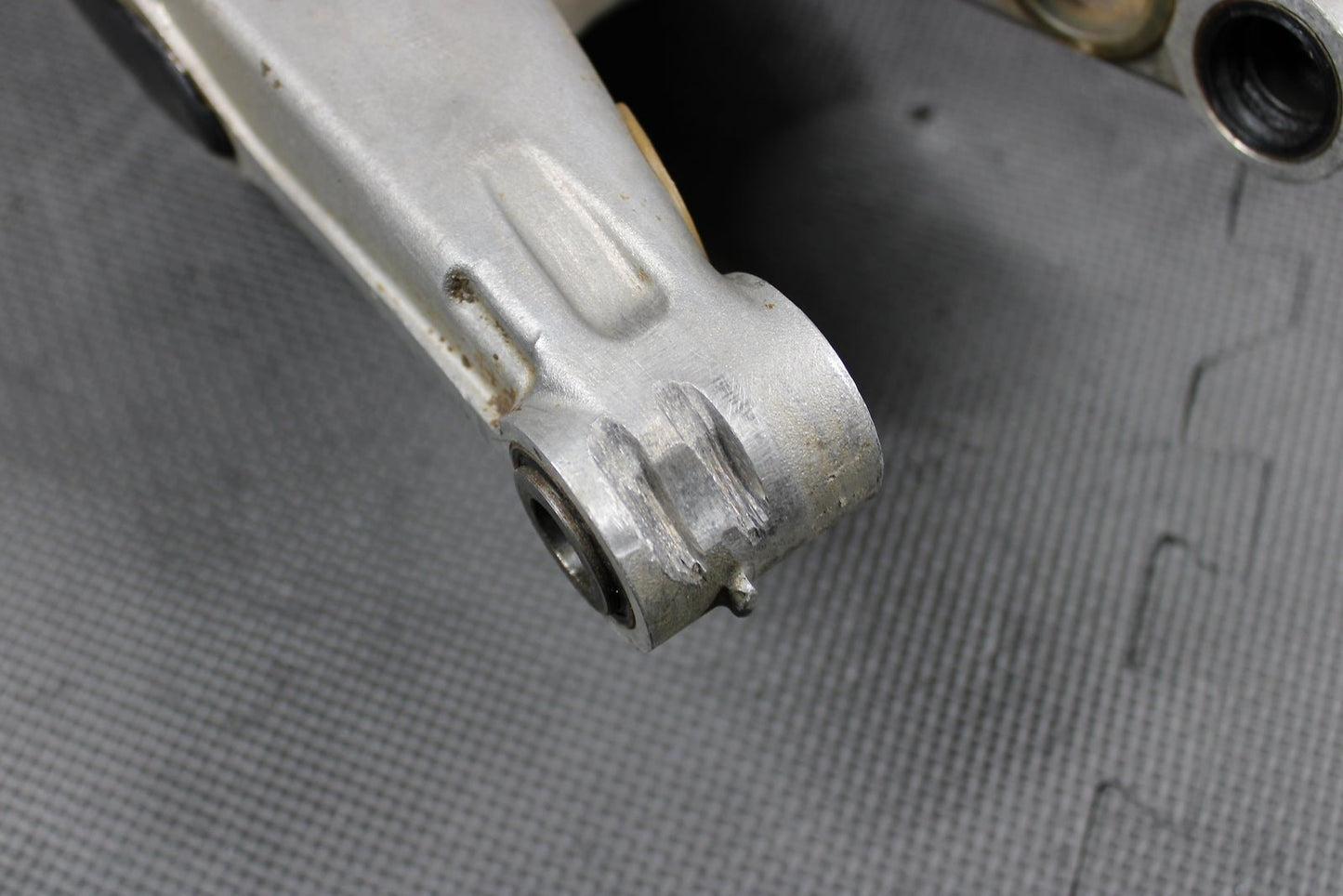2006 KTM 85SX OEM SWINGARM SWING ARM SUSPENSION 17/14 WHEEL 15187B02 - hggarage