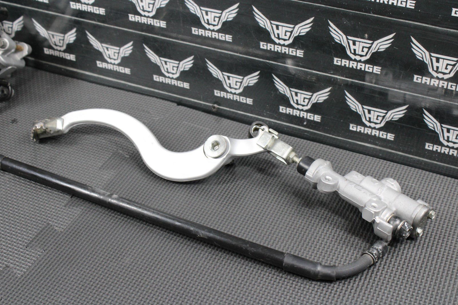 2019 HONDA CRF450RX OEM REAR BACK BRAKE CALIPER MASTER CYLINDER LEVER ASSEMBLY - hggarage