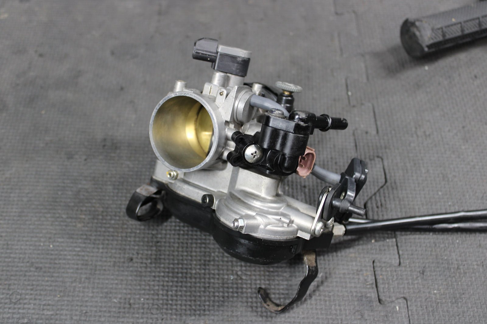 2011 KAWASAKI KX250F OEM KEIHIN MAIN FUEL INJECTOR THROTTLE BODY BODIES - hggarage