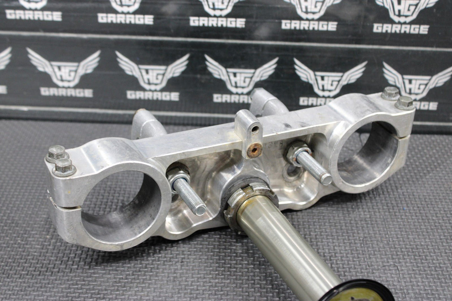 2001 YAMAHA YZ250 OEM FRONT FORKS LOWER UPPER TRIPLE TREE STEM CLAMP - hggarage