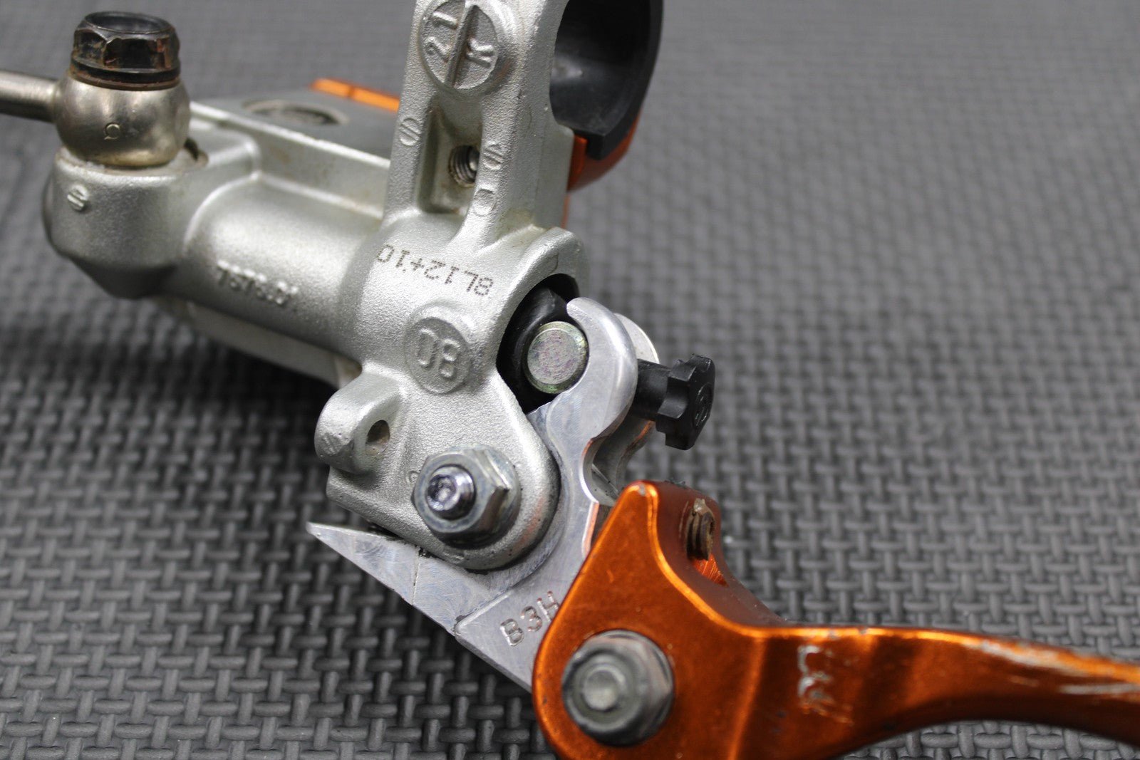 2009 2010 KTM 250 450 XCF - W OEM FRONT BRAKE CALIPER MASTER CYLINDER ASV LEVER - hggarage