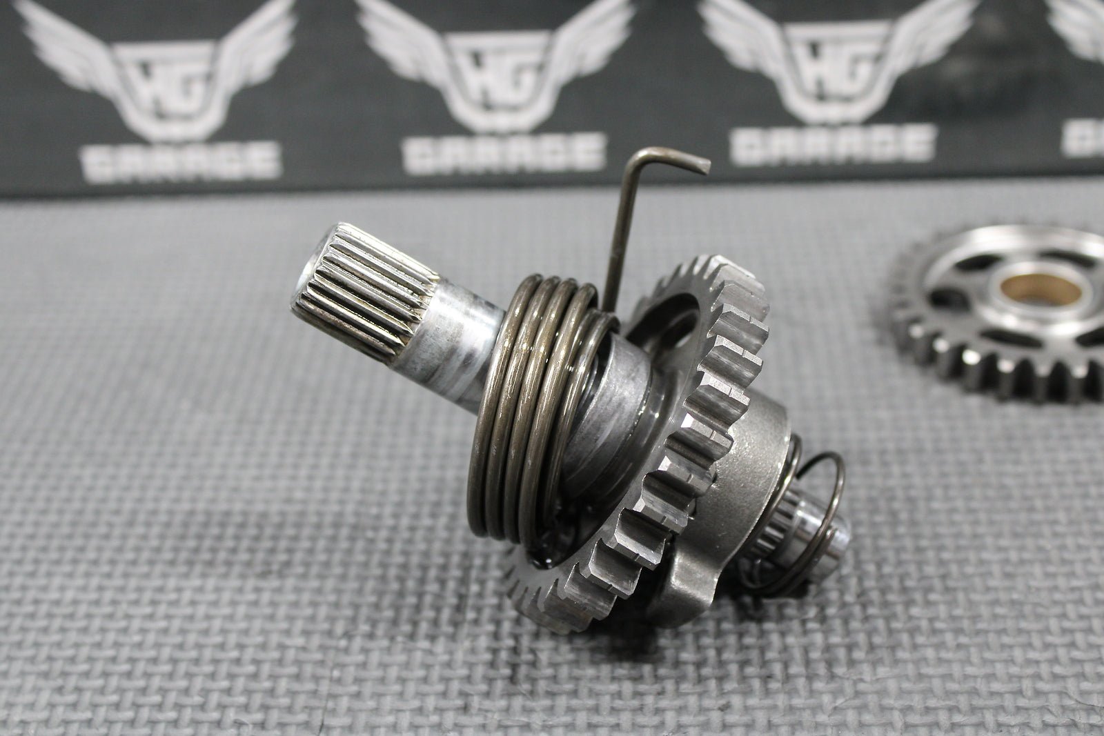 1999 HONDA CR125R OEM KICKSTART KICK START SHAFT W IDLER GEAR 28210 - KS6 - 700 - hggarage