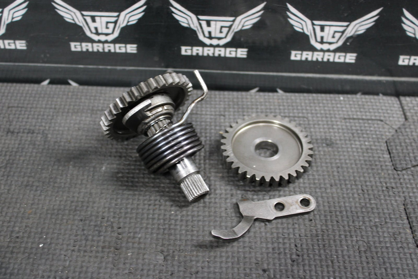 2005 KAWASAKI KX100 KX85 OEM KICKSTART KICK START SHAFT W IDLER GEAR - hggarage