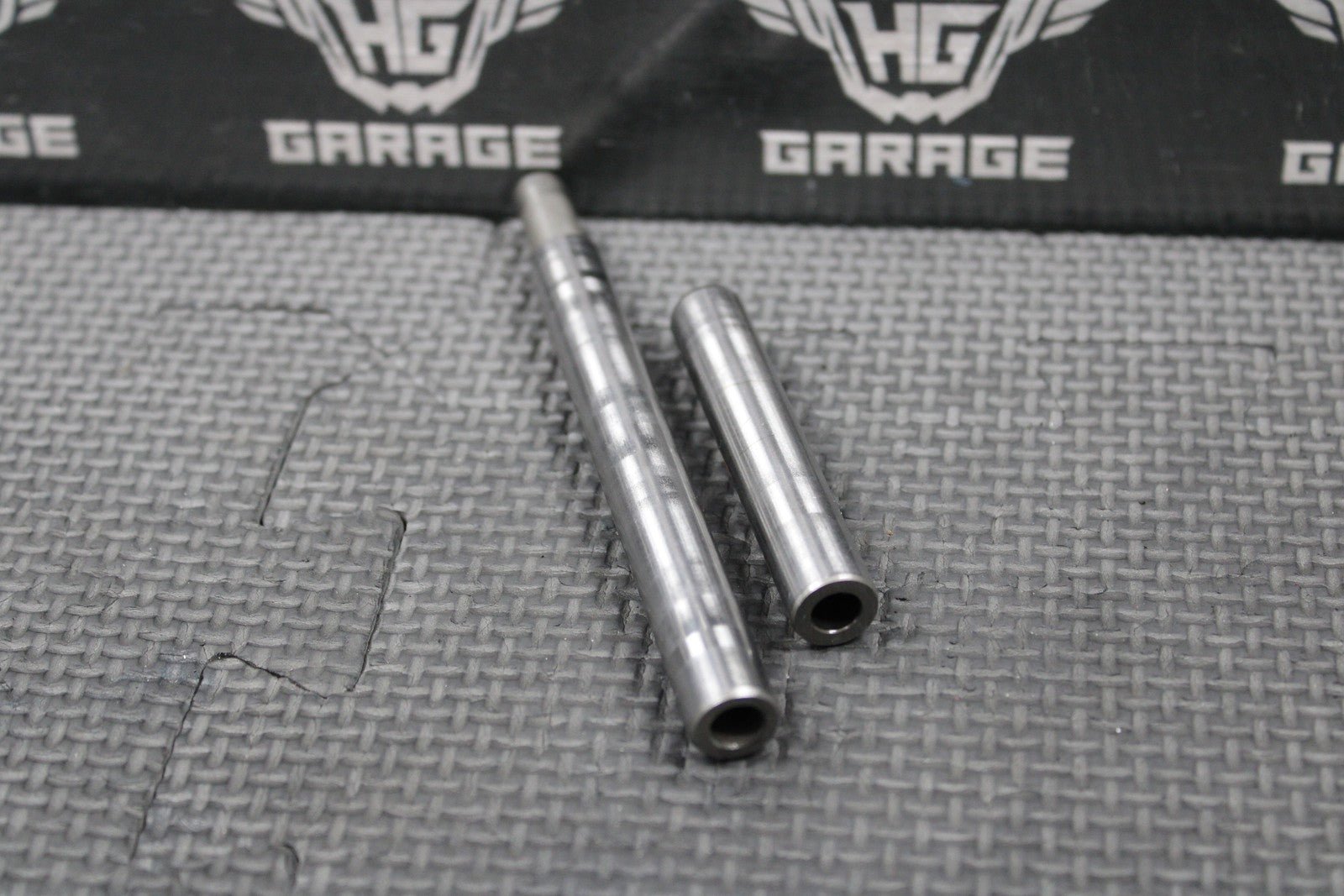 1987 85 - 04 HONDA CR125R OEM TRANSMISSION GEAR SHIFT FORK SHAFTS 24265 - KA3 - 760 - hggarage