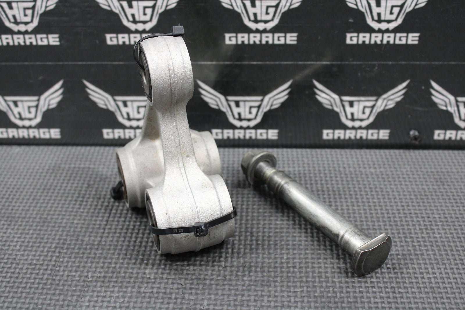 2018 18 - 20 SUZUKI RMZ450 OEM REAR SHOCK CUSHION LINKAGE LEVER ARM 62600 - 37880 - hggarage