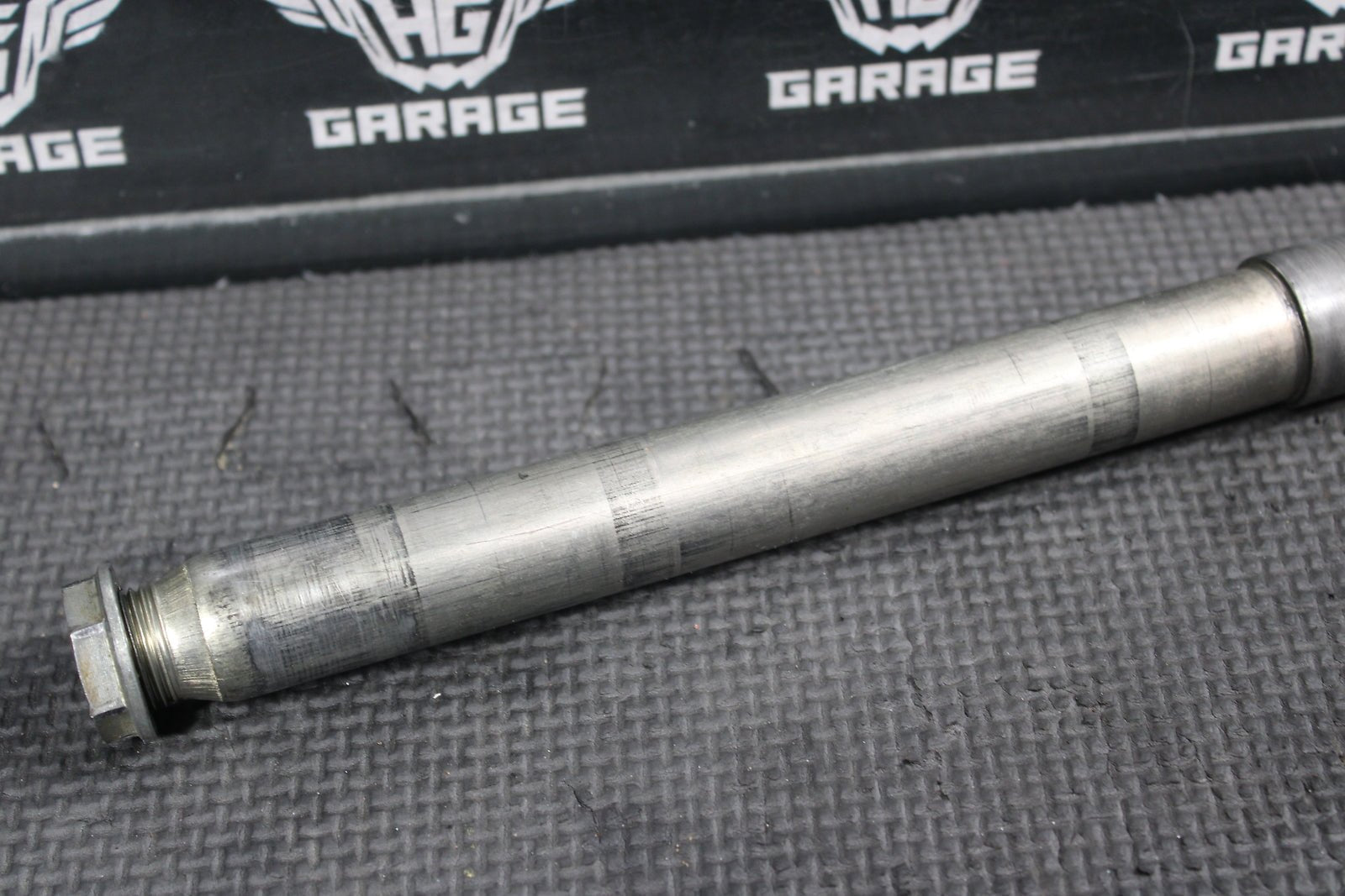 2008 SUZUKI RMZ250 OEM FRONT WHEEL RIM AXLE PIVOT BOLT 54711 - 35G00 - hggarage