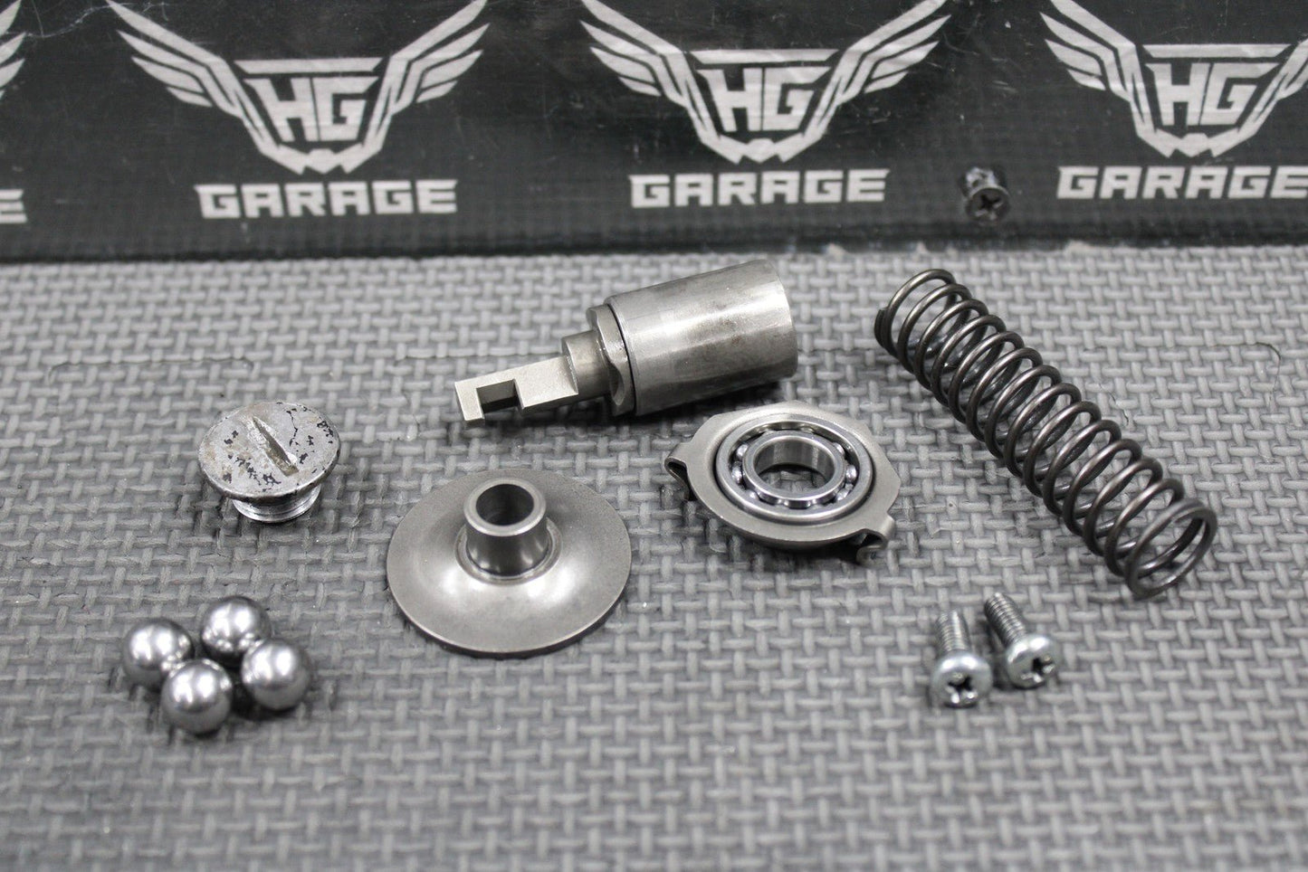 1988 HONDA CR250R OEM EXHAUST VALVE GOVERNOR PLATE RELEASE SPRING HOLDER PARTS - hggarage
