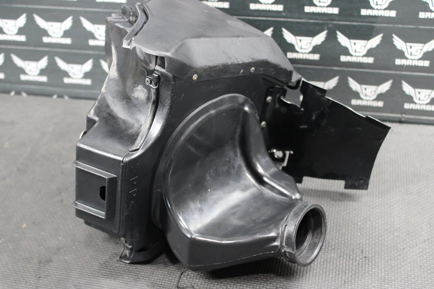 2007 YAMAHA YZ450F AIR CLEANER AIRBOX FILTER BOX INTAKE 2S2 - 14401 - 70 - 00 - hggarage