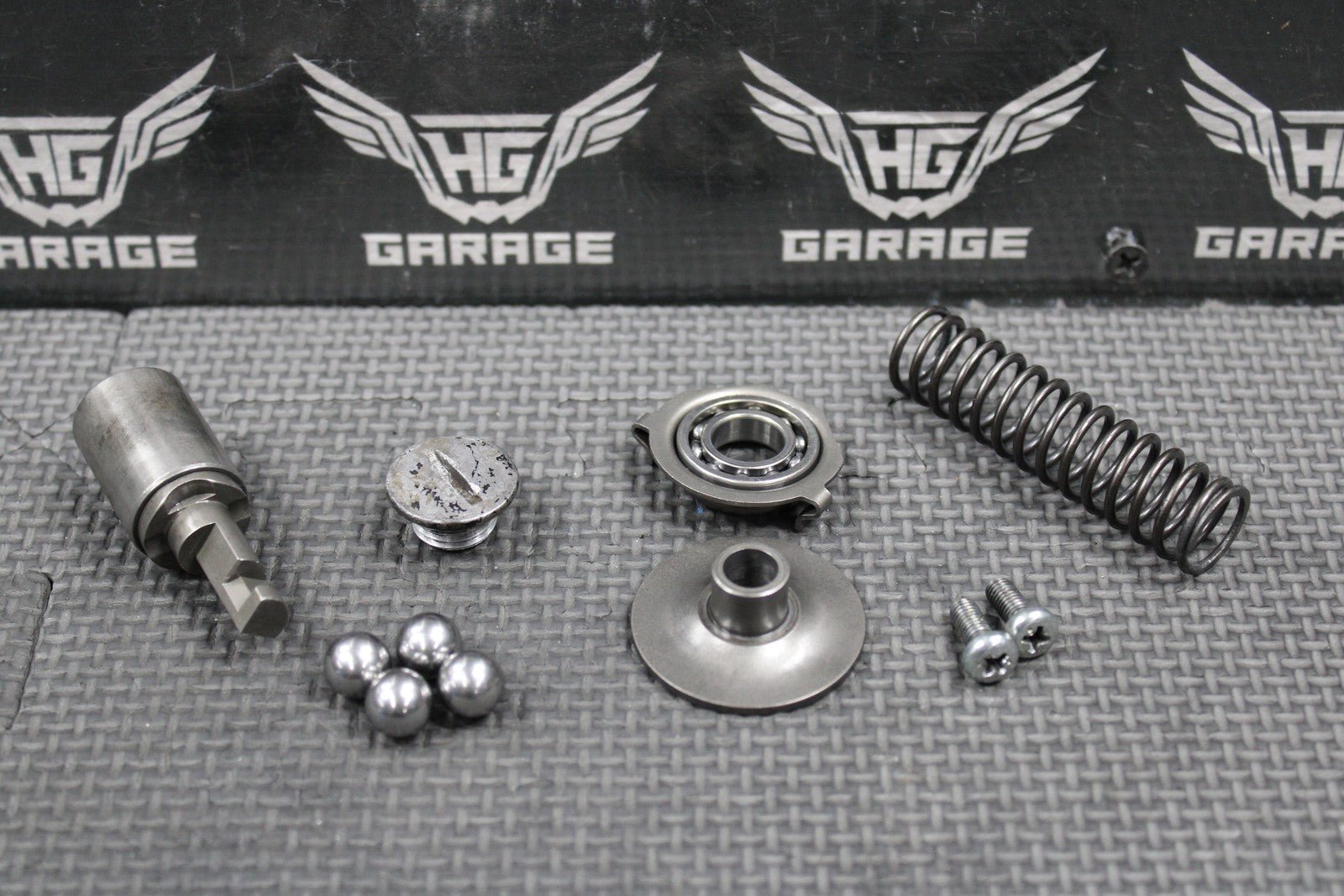 1988 HONDA CR250R OEM EXHAUST VALVE GOVERNOR PLATE RELEASE SPRING HOLDER PARTS - hggarage