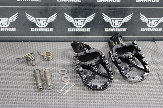 2007 HONDA FLO BILLET FOOT PEGS PEDALS FRAME STAND FOOTPEG PEDAL FOOTREST