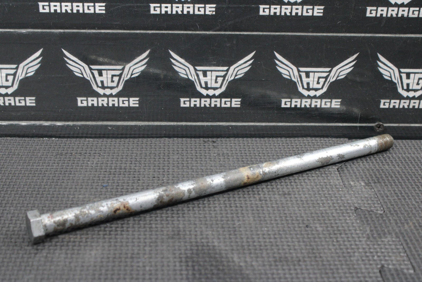 1987 YAMAHA TW200 OEM SWINGARM SWING ARM SUSPENSION - hggarage