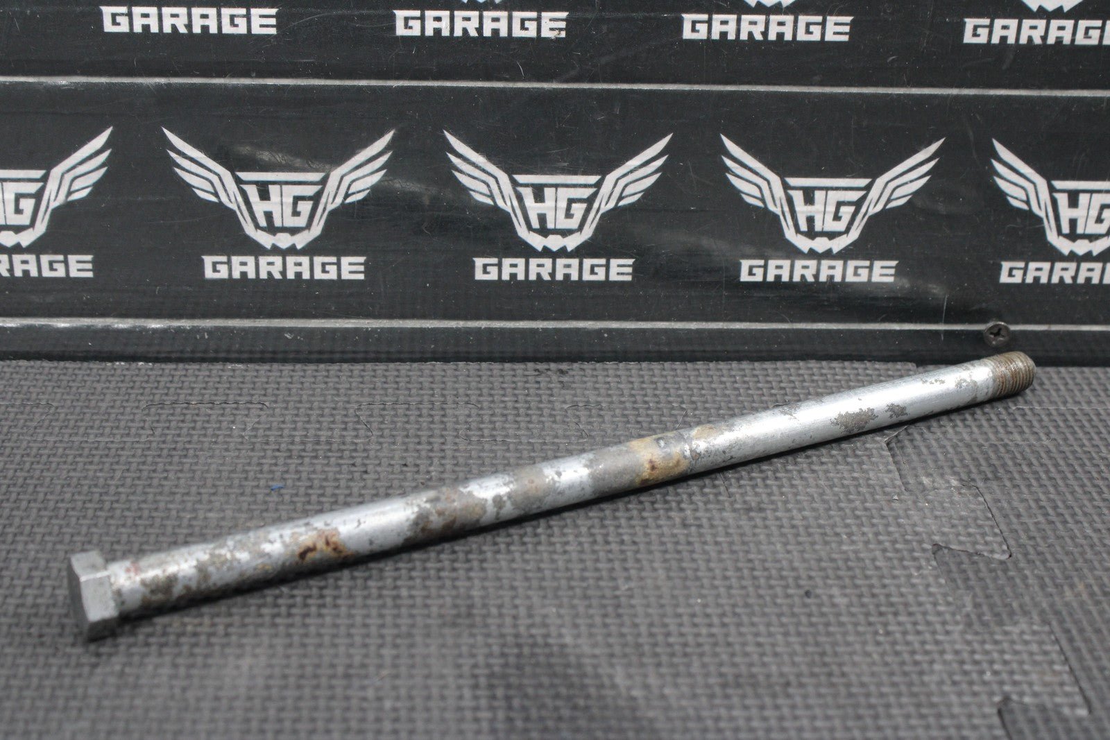 1987 YAMAHA TW200 OEM SWINGARM SWING ARM SUSPENSION - hggarage