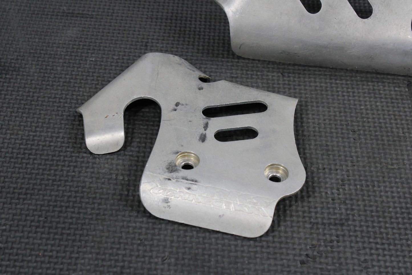 2002 YAMAHA YZ250 WORKS CONNECTION FRAME CHASSIS GUARDS SHIELDS PROTECTORS GUARD - hggarage