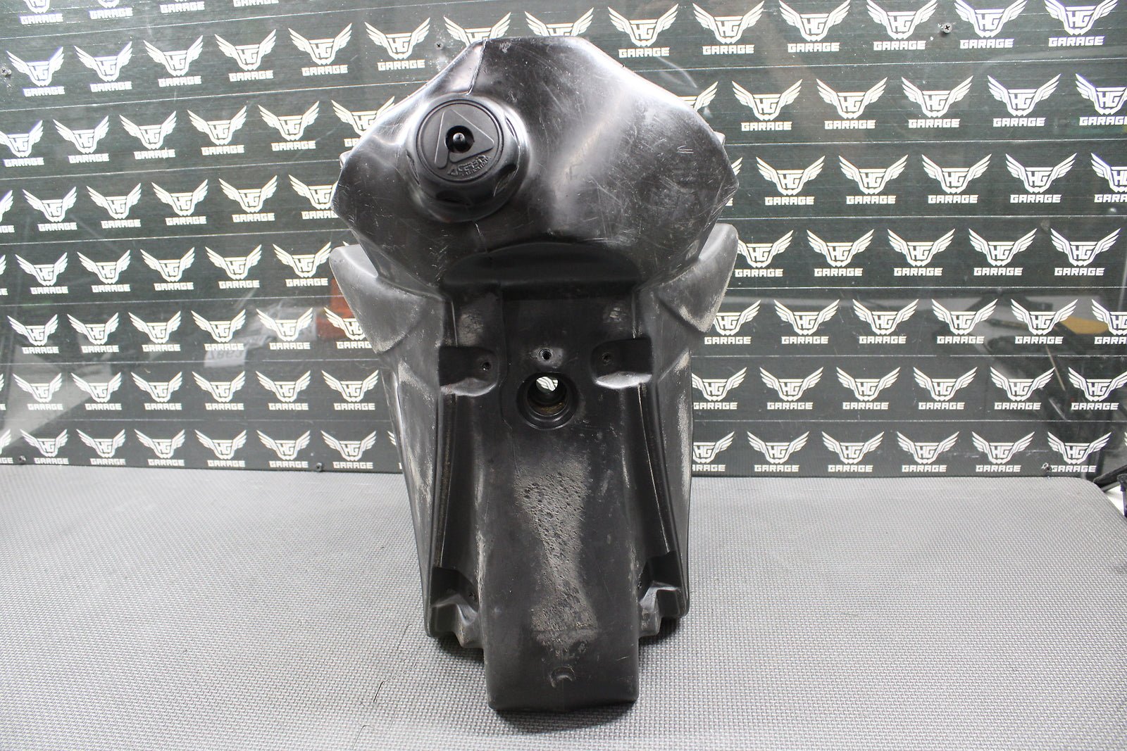 1999 KTM 125 250 300 12 LITER OEM GAS FUEL TANK CELL PETROL RESERVOIR 5230701300 - hggarage
