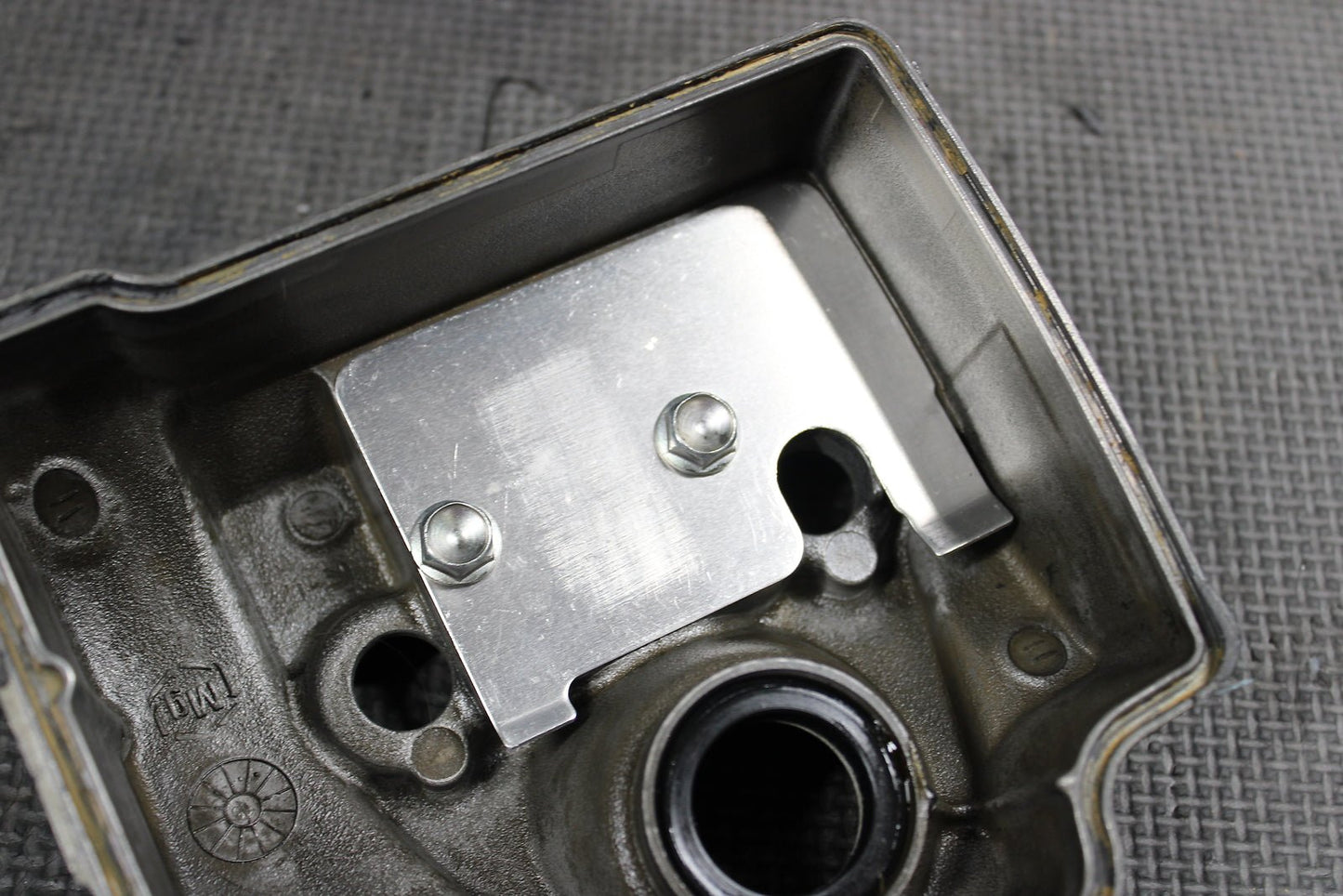 2005 Honda 04 - 08 CRF250R CRF250X Engine Motor Cylinder Head Cover Valve Cover - hggarage