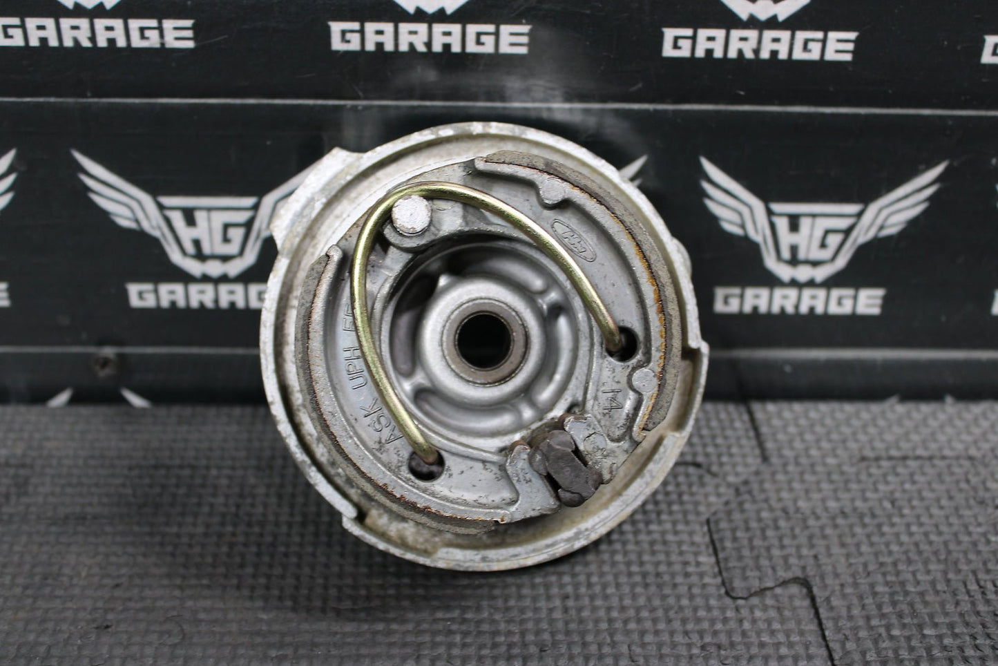 2000 HONDA 04 - 09 / 11 - 16 / 2018 / 20 - 22 CRF50F 00 - 03 XR50R OEM FRONT BRAKE DRUM - hggarage