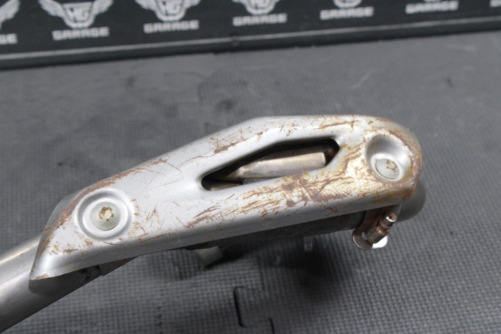 2018 HONDA CRF250R OEM RIGHT SIDE EXHAUST PIPE CHAMBER HEADER 18320 - K95 - A20 - hggarage