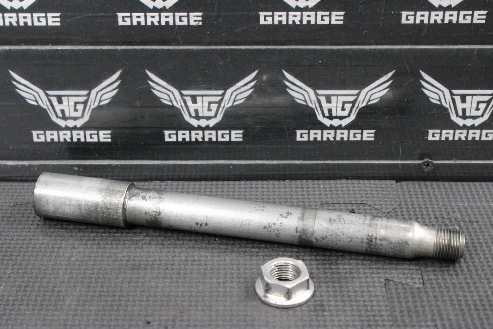 2023 HONDA CRF250R OEM FRONT WHEEL RIM AXLE PIVOT BOLT 44301 - MEN - 000 - hggarage