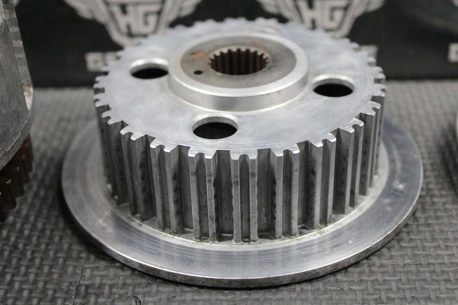 1989 HONDA 88 - 95 XR250R OEM CLUTCH BASKET HUB PRESSURE PLATE W PLATES SPRINGS - hggarage