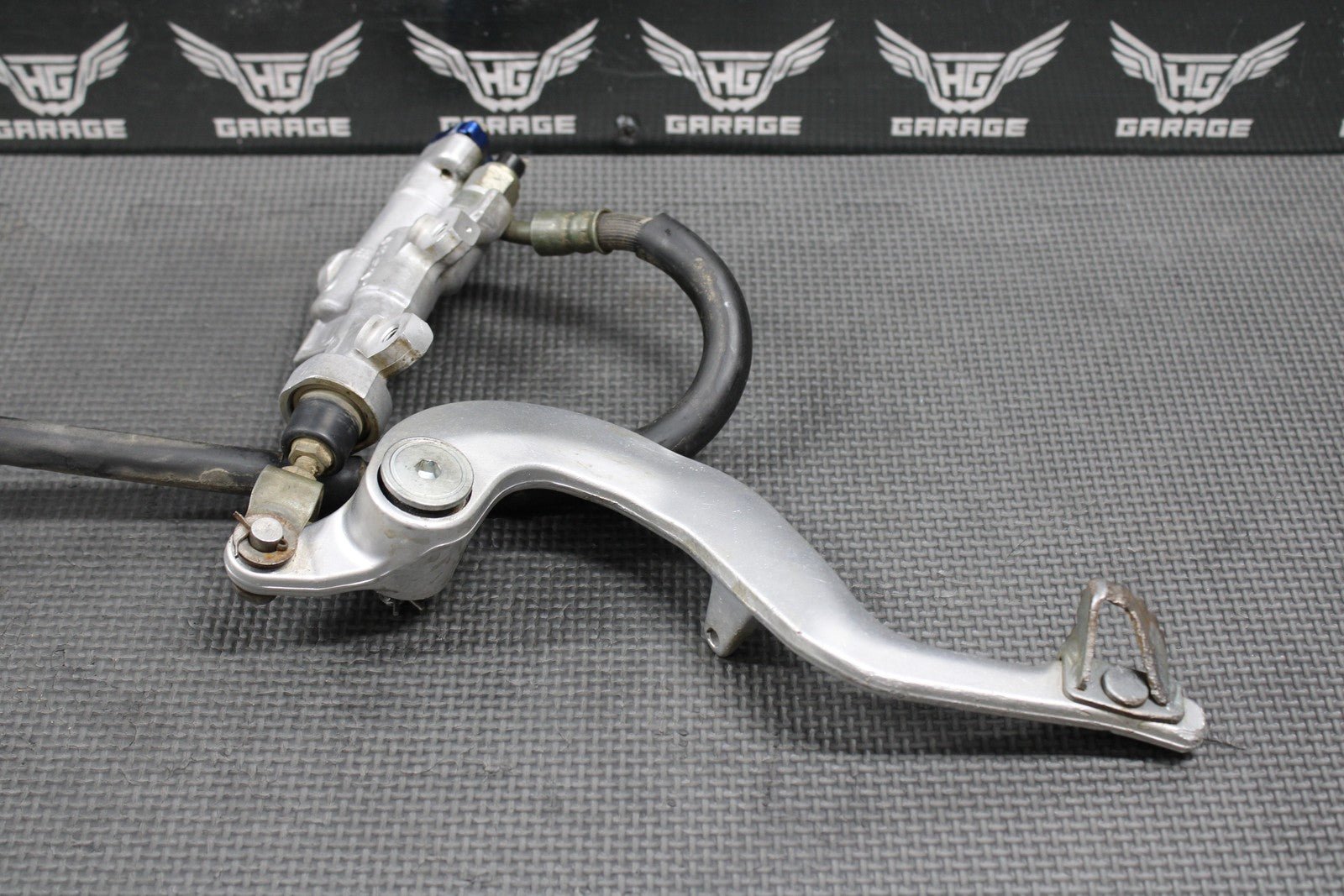 2009 YAMAHA YZ450F OEM NISSIN REAR BACK BRAKE CALIPER MASTER CYLINDER LEVER LINE - hggarage