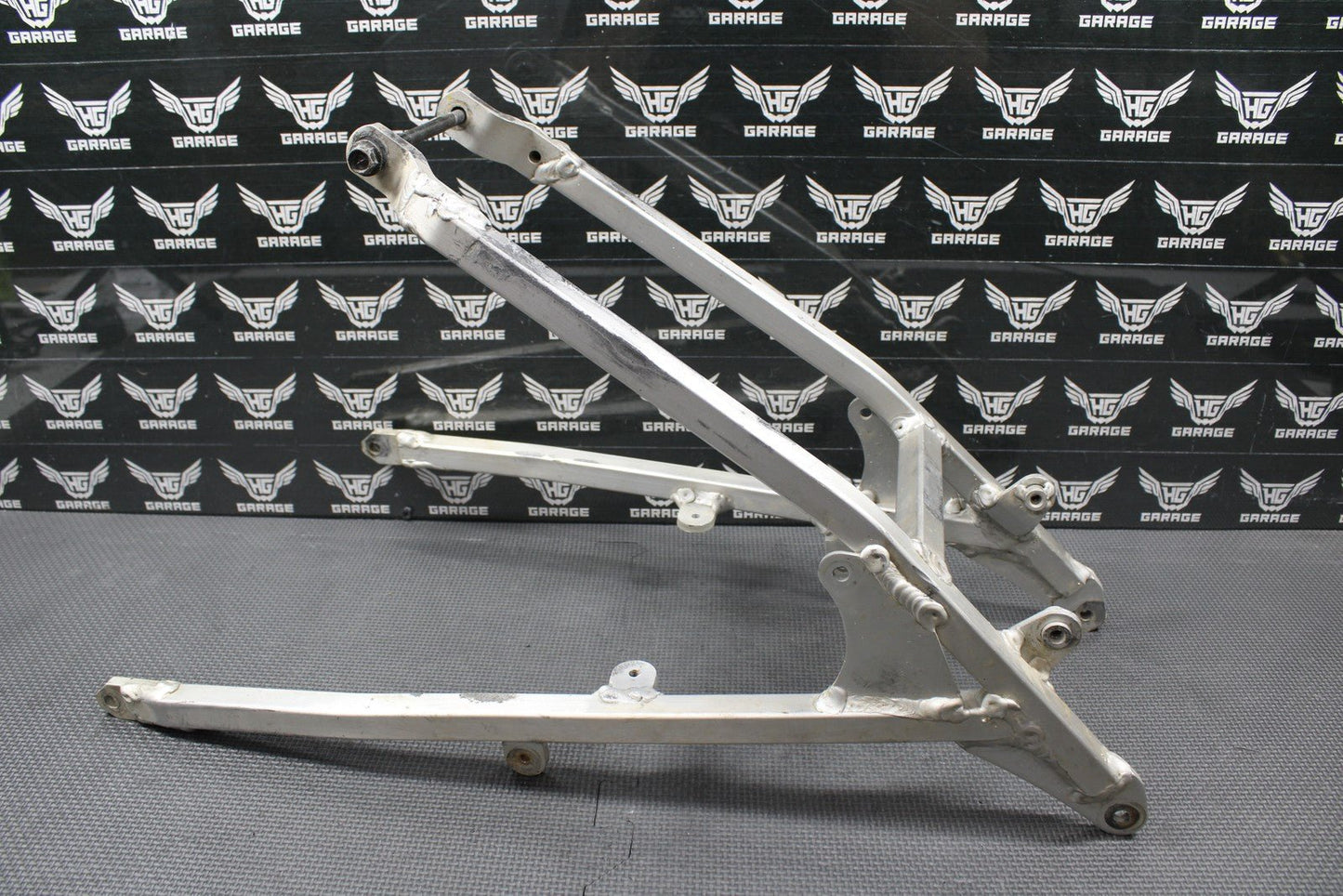 1998 SUZUKI 96 - 00 RM125 RM250 OEM REAR BACK SUB FRAME SUBFRAME RAIL 41200 - 36E00 - hggarage