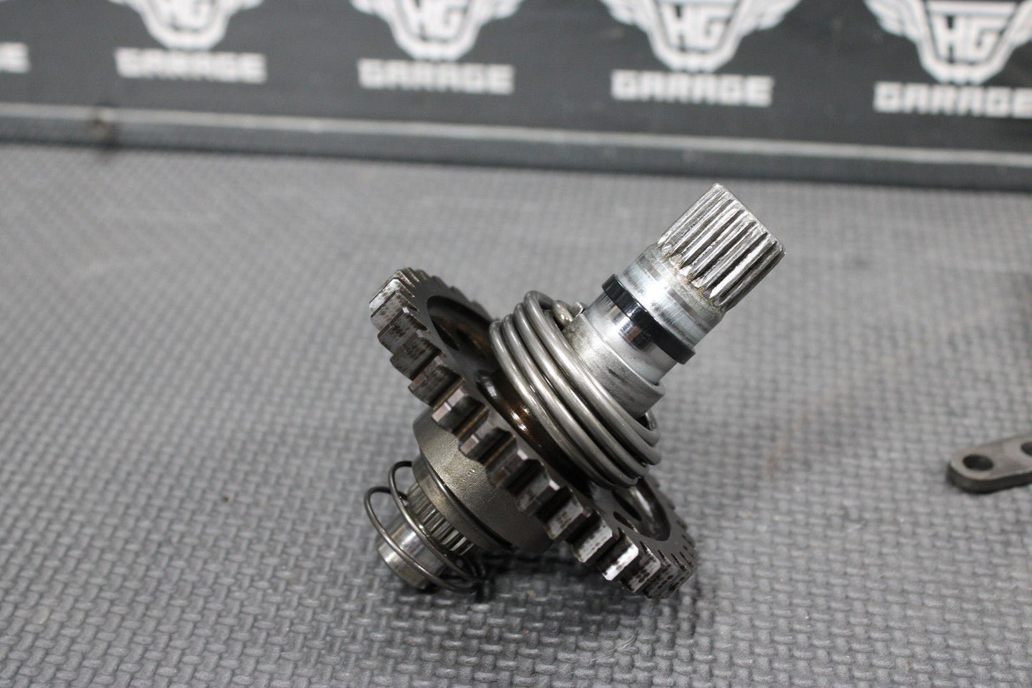2007 04 - 08 HONDA CRF450R OEM KICKSTART KICK START SHAFT W IDLER GEAR ASSEMBLY - hggarage