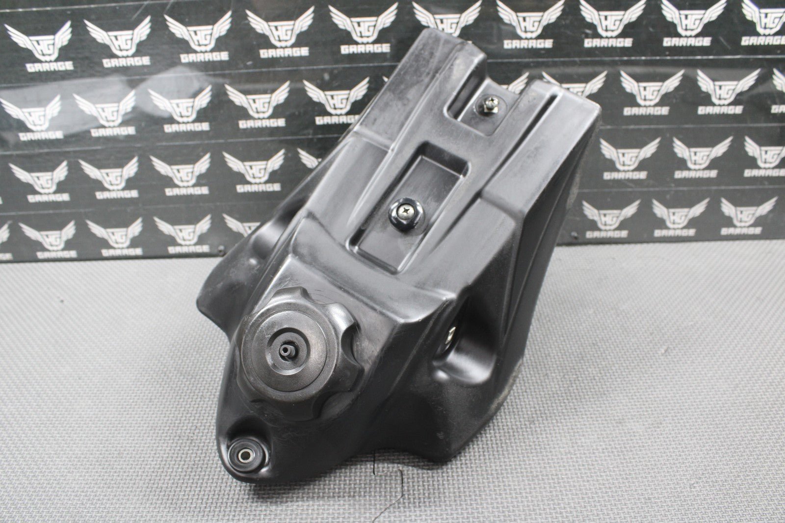 2015 KAWASAKI 14 - 22 KX85 OEM GAS TANK & SEAT COMBINED LISTING - hggarage