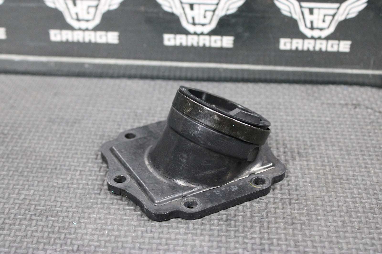1996 KAWASAKI KX125 V FORCE INTAKE REED BLOCK CARBURATOR HOLDER ASSEMBLY - hggarage