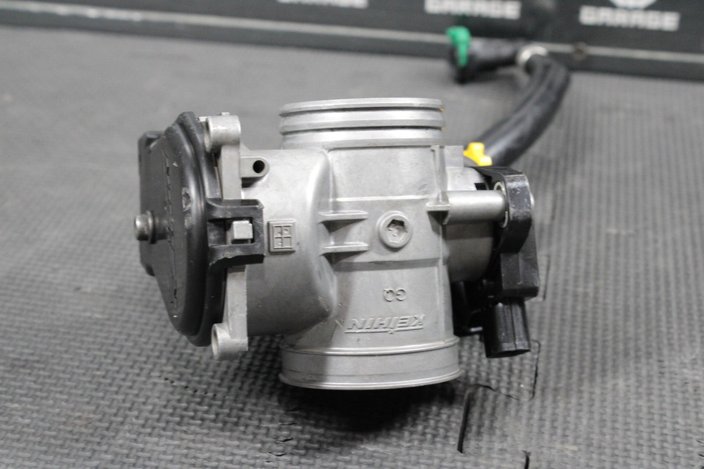 2023 HONDA CRF250R OEM KEIHIN MAIN FUEL INJECTOR THROTTLE BODY 16400 - K95 - AA1 - hggarage