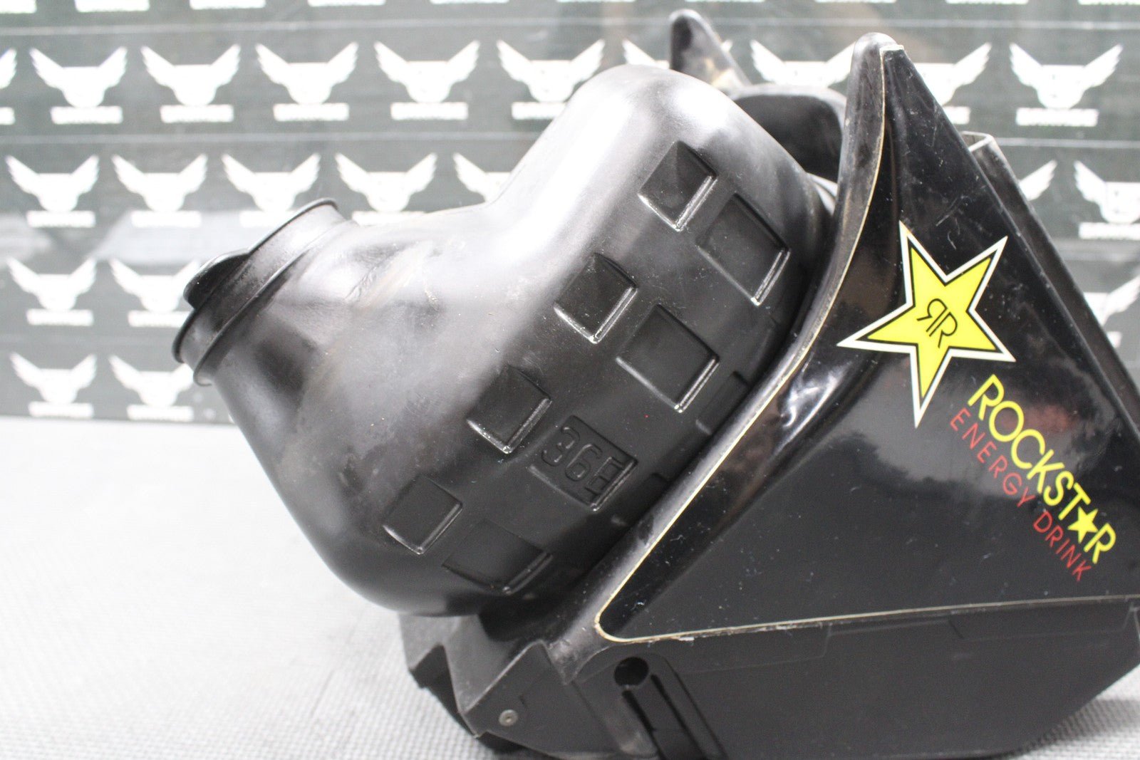 1999 SUZUKI RM125 MODEL X OEM AIRBOX AIR CLEANER FILTER BOX INTAKE 13700 - 36E01 - hggarage