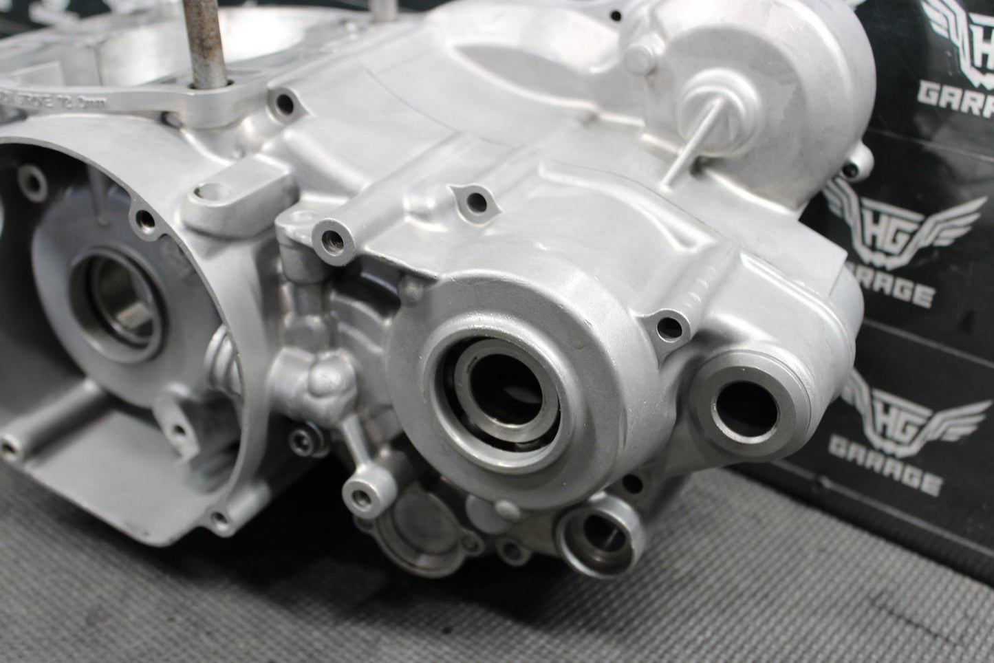 2002 Suzuki RM250 OEM Left Right Engine Motor Crankcase Crank Cases 11300 - 37863 - hggarage