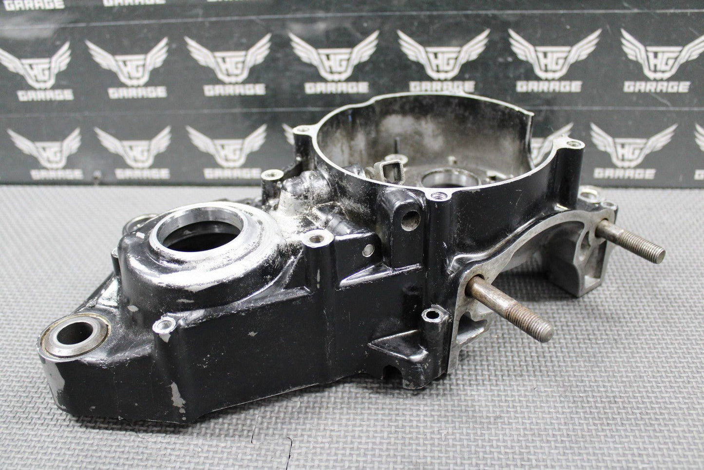 1988 HONDA CR250R OEM LEFT ENGINE MOTOR CRANKCASE CRANK CASE 112A0 - KS7 - 831 NICE! - hggarage