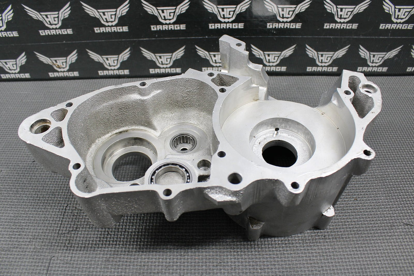 1991 KTM 300 EXC OEM LEFT RIGHT ENGINE MOTOR CRANKCASE CRANK CASES 54630004200 - hggarage